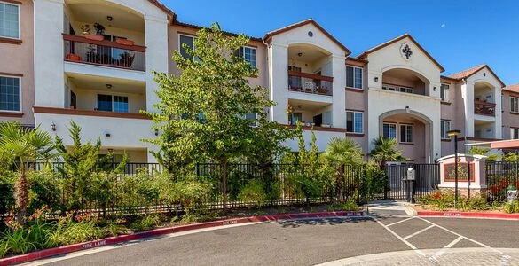 Image of Westwood Bluffs (1)