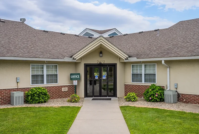 Image of Luther Hills (2)