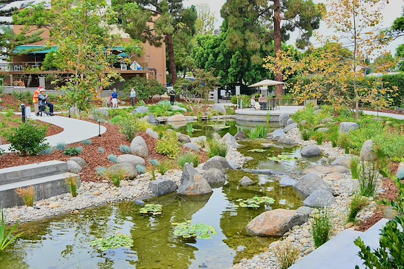 Image of Fredericka Manor (1)