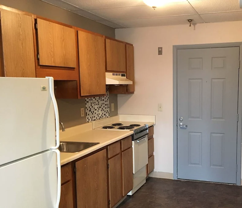 Image of Crestwood Towers (4)