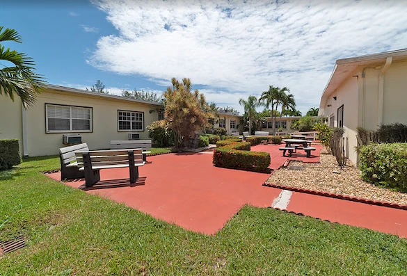 Image of Avante at Lake Worth (3)