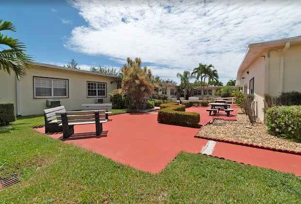 Image of Avante at Lake Worth (3)