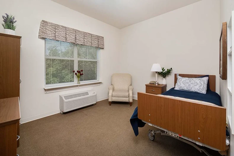 Image of EverTrue Meramec Bluffs Care Center (9)