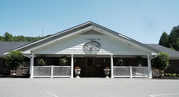 Image of Letcher Manor (1)