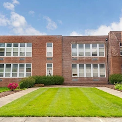 Image of Warren Place Apartments (3)