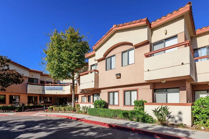 Image of Studio Royale (1)