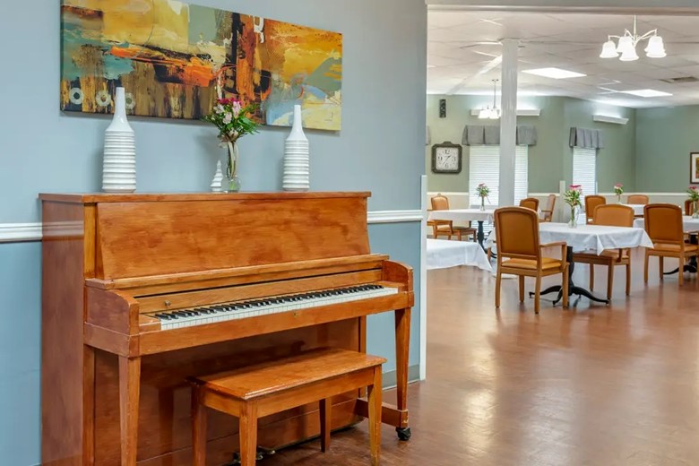 Image of Hillsboro Rehabilitation & Health Care Center (3)