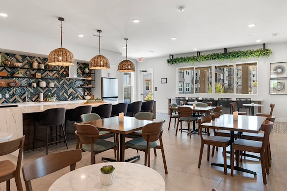 Image of Amberlin Arrowhead (2)