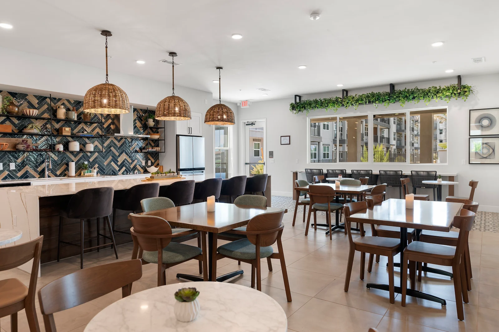 Image of Amberlin Arrowhead (2)