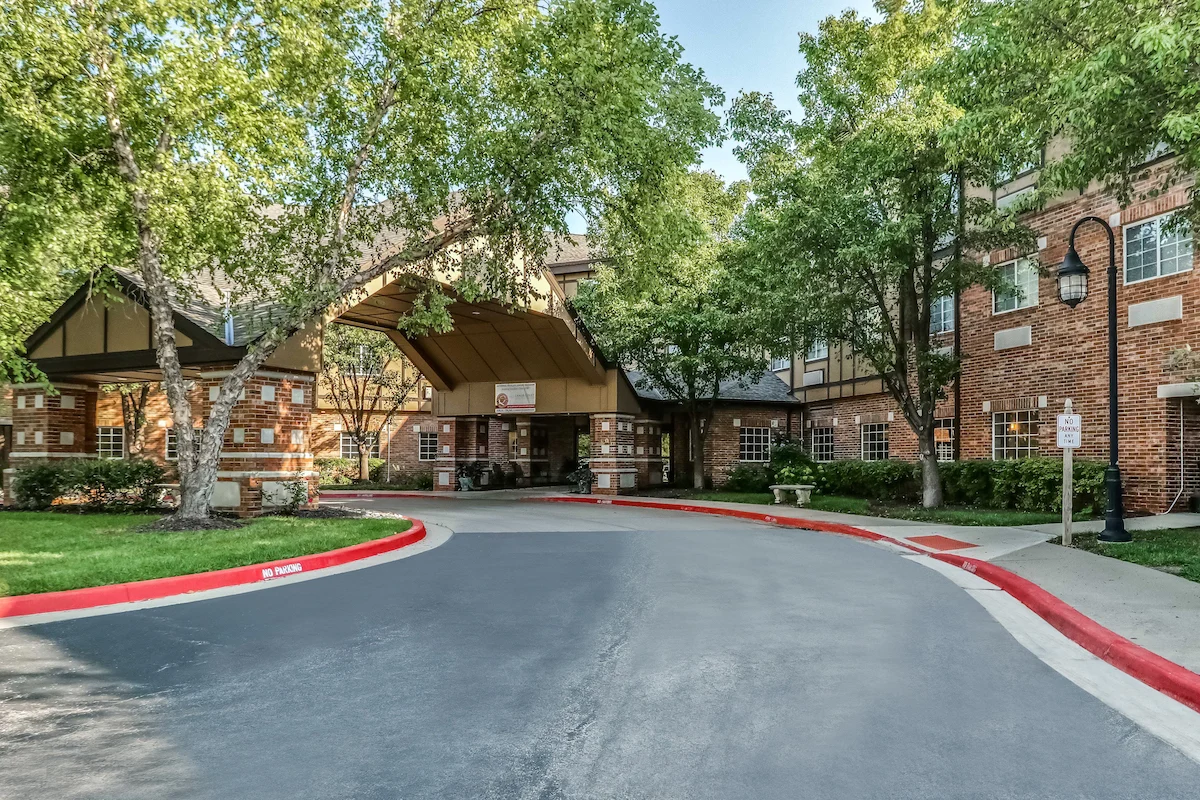 Image of Lamar at Town Center Senior Living Community (2)