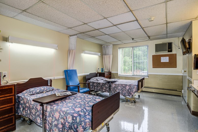 Image of Berkeley Springs Healthcare Center (5)