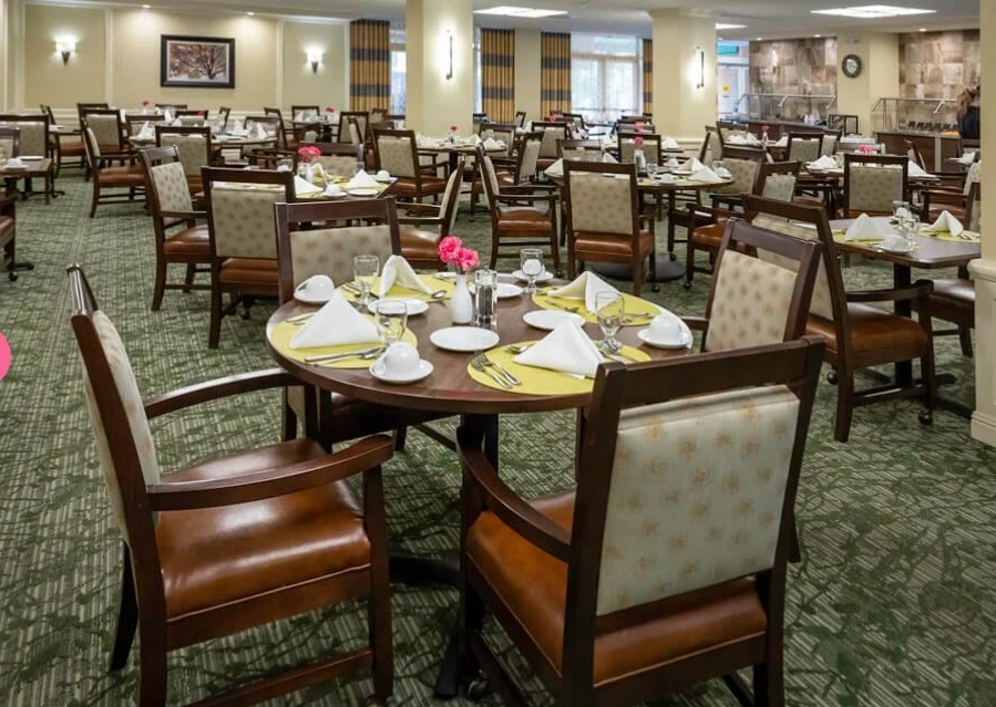 Image of Royal Oaks Senior Living (4)