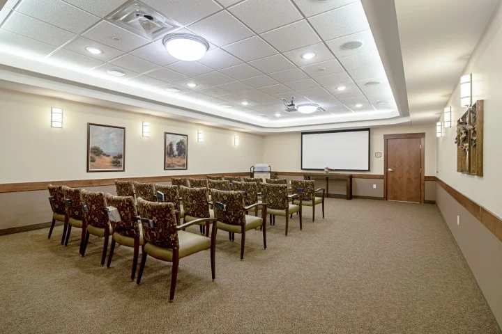 Image of Edgewood Jamestown Senior Living (5)