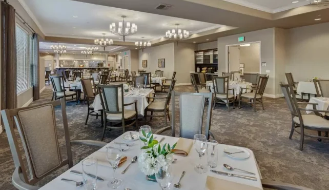 Image of Oakmont of East Sacramento (5)