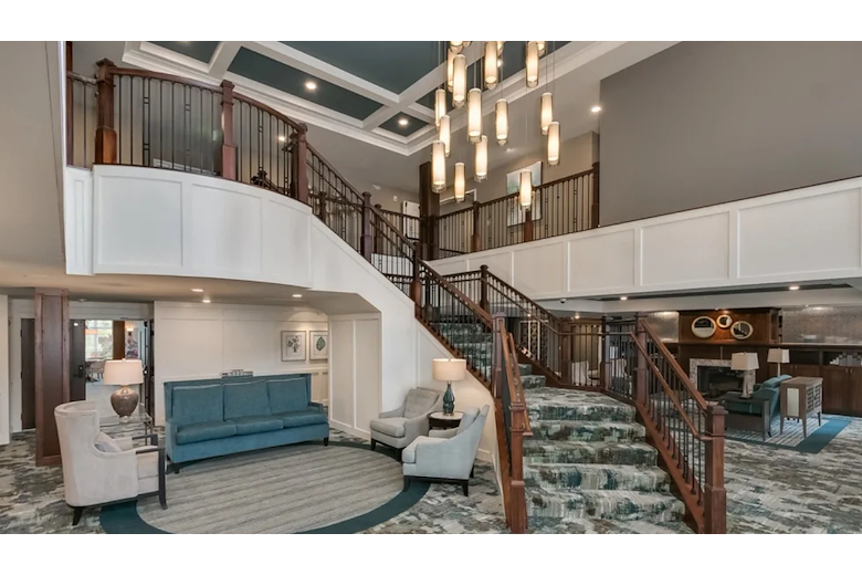 Image of Applewood Pointe of Eagan (7)