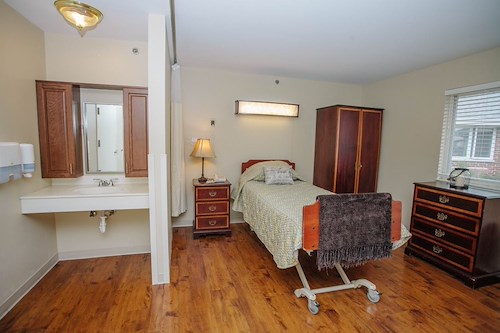 Image of The Pearl of St. Charles (6)