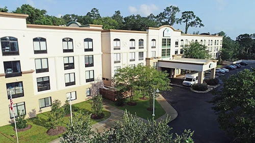 Image of Tapestry Senior Living Lakeshore (1)