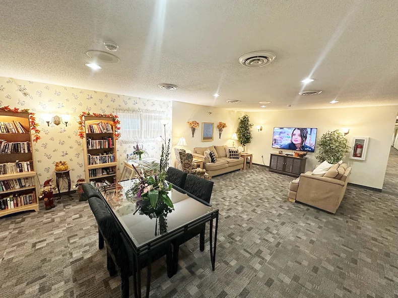 Image of HeatherWood Assisted Living and Memory Care (4)