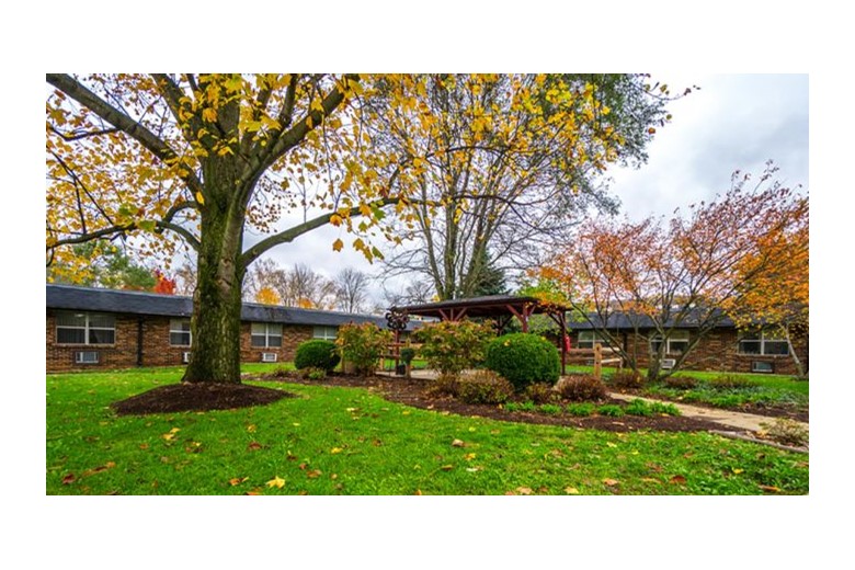 Image of Brickyard Healthcare - Bloomington Care Center (1)