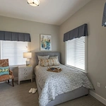 Alto Evergreen Walk, senior living community offering assisted living, memory care, and respite care in South Windsor, CT, apartment bedroom