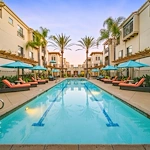 Image of La Vida Real (9)