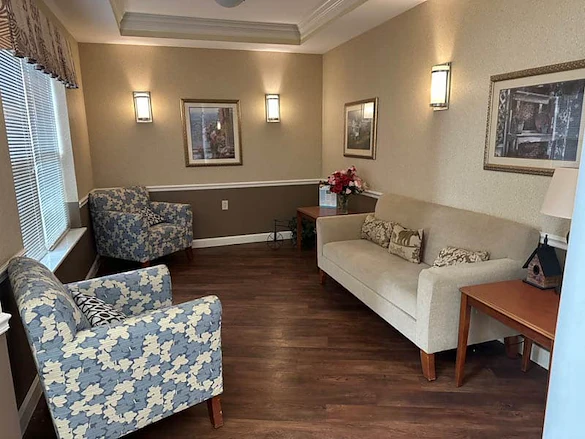 Image of Worthington East Court (3)