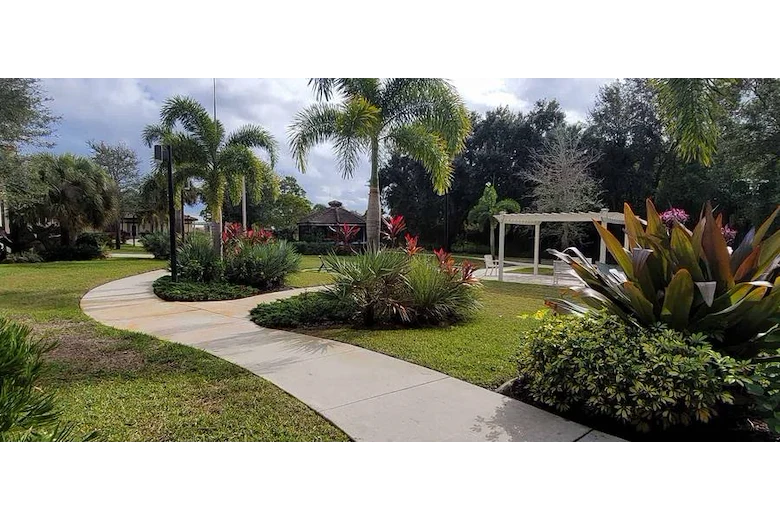 Image of Inspired Living at Tampa (8)