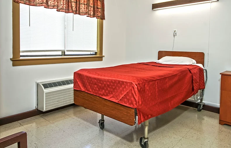 Image of Carlyle Senior Care of Williston (3)