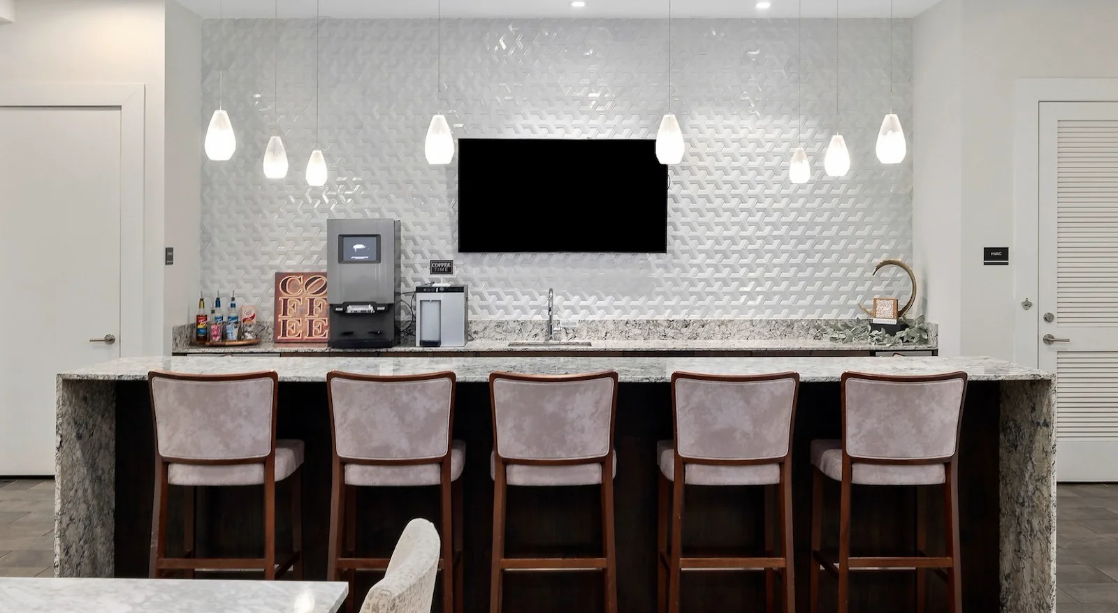 Image of Everleigh Lakeline (4)