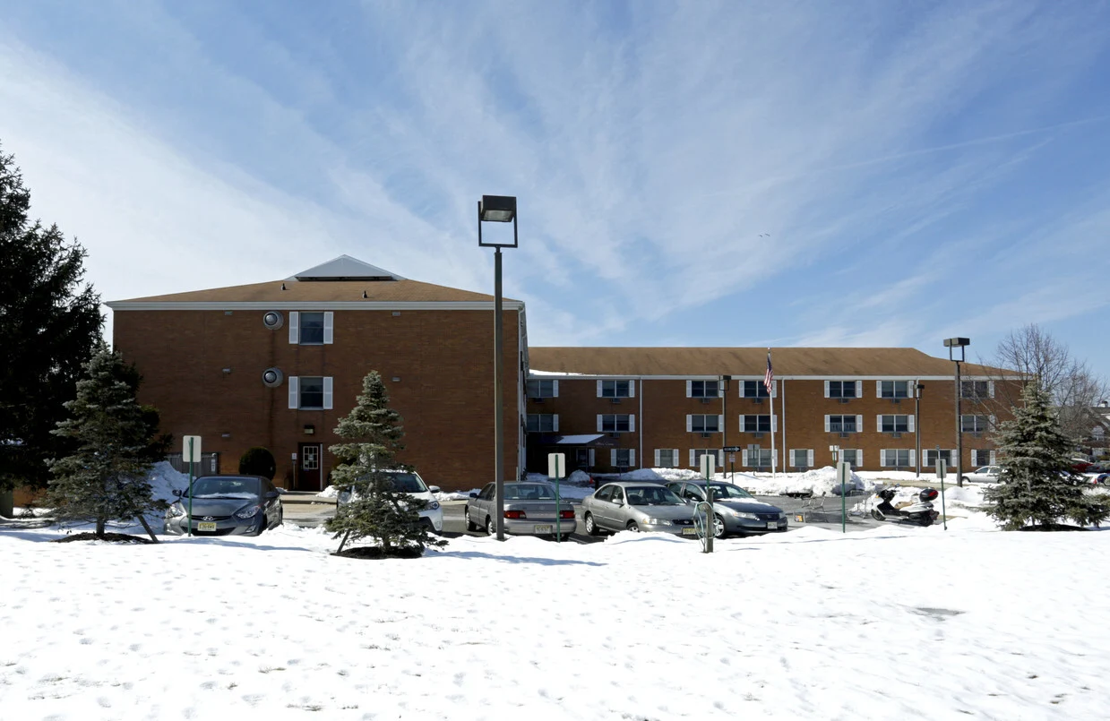 Image of Allaire Crossing (1)