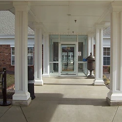 Image of South Hampton Place Rehabilitation & Health Care Center (2)