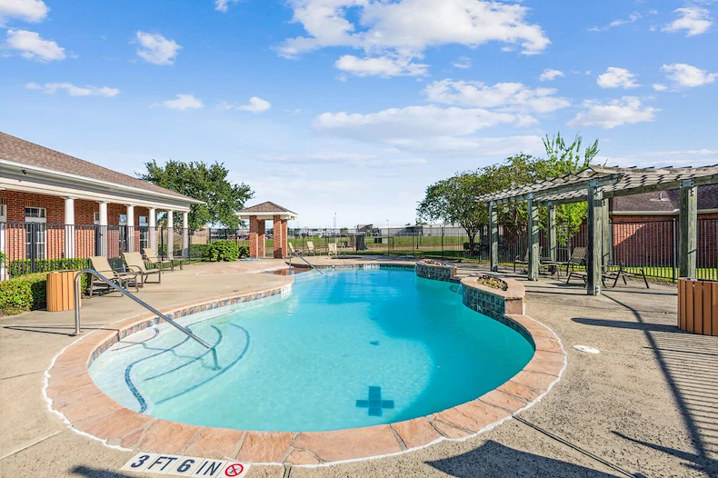 Image of Gateway Village (9)