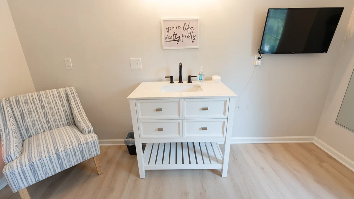 Image of OakBrook Senior Living at South Lyon (7)