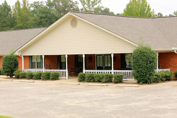 Image of Southern Magnolia Iuka (1)