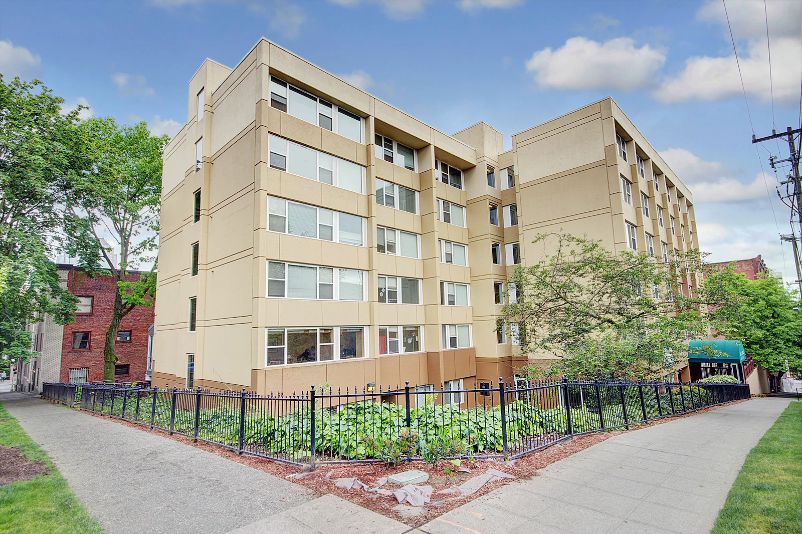 Image of Truewood by Merrill, First Hill (3)