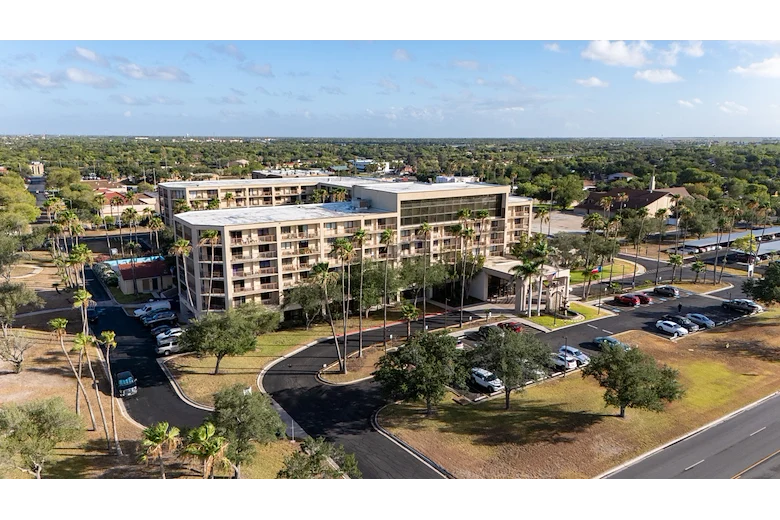 Image of Golden Palms Rehabilitation & Retirement (1)