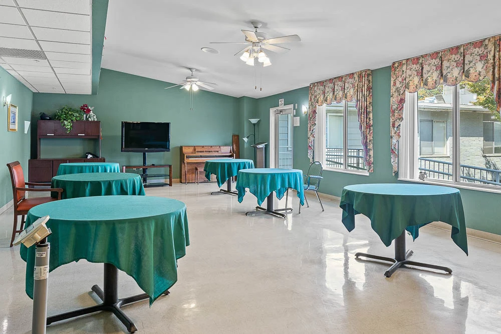 Image of Alderwood Manor (6)