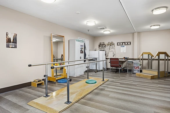 Image of Hudson Elms Nursing Center (4)