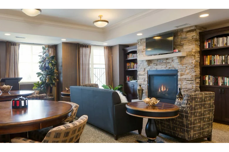 Image of Lombard Place Senior Living (3)