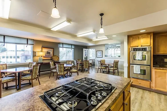 Image of Lakeview Senior Living (8)