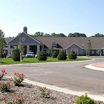 Meadow Lakes Senior Assisted Living in Mooresville, IN front exterior entrance driveway