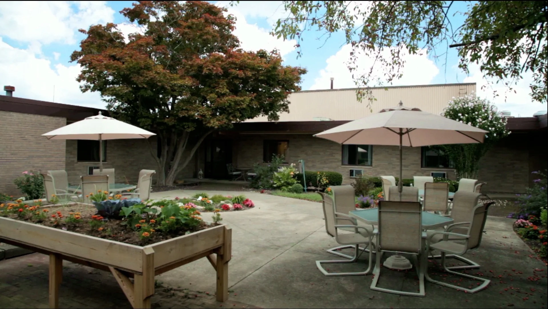 East Park Retirement Community's Logo