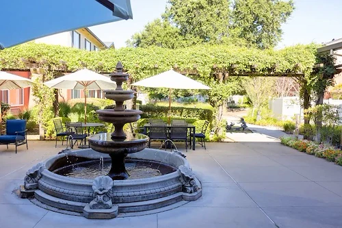 Image of Carlton Senior Living Sacramento (4)