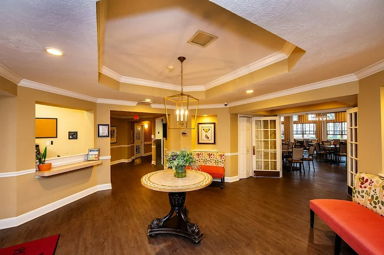 Westlake Woods by New Perspective senior living community offering assisted living in Erie, PA, lobby with front desk and seating