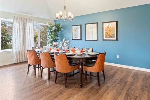 Stone Lodge Gracious Retirement Living Hawthorn Senior independent Living in Bend, Oregon private dining room