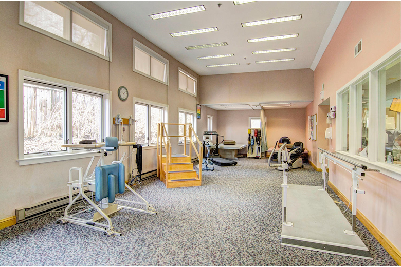 Image of Autumn Lake Healthcare At Chevy Chase (2)