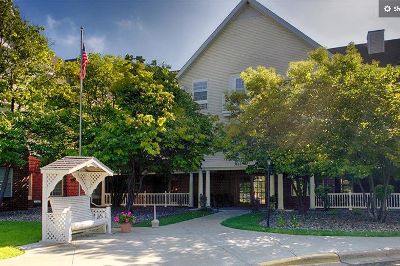 Image of Maplewood Rehabilitation Center and Assisted Living (3)