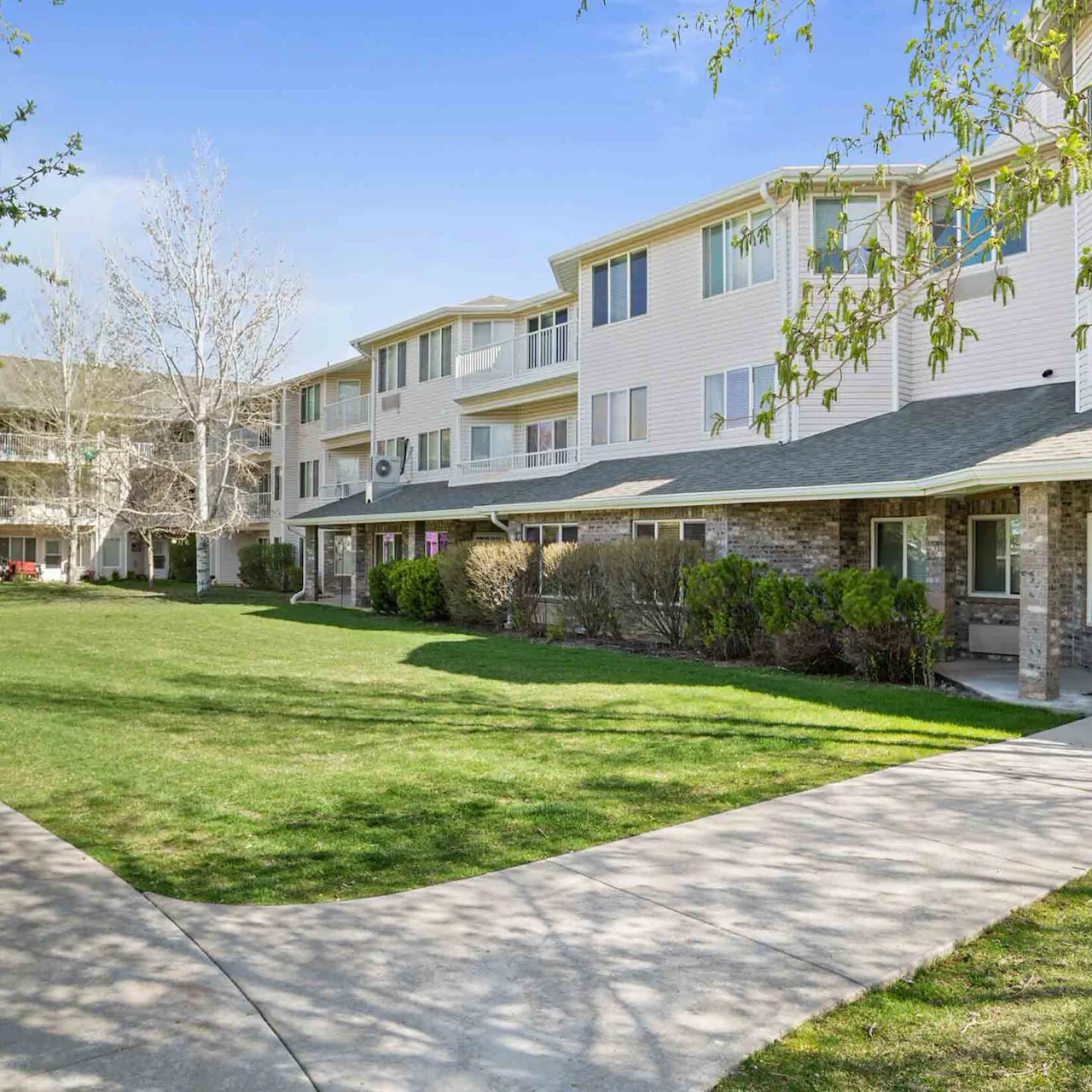 Pioneer Valley Lodge Gracious Retirement Living Hawthorn Senior Independent Living in North Logan, Utah rear exterior