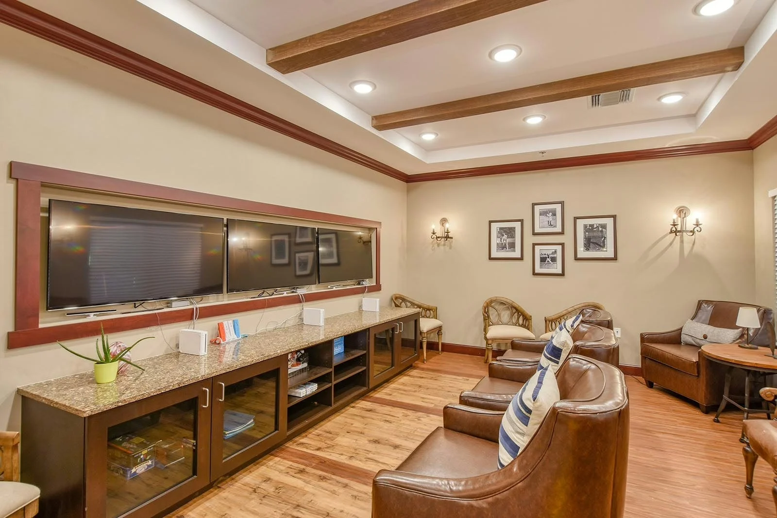 Anthem Lakes, senior living community offering independent living, assisted living, and memory care in Jacksonville, FL, movie theatre