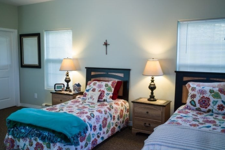 Image of Serenity House Assisted Living at Hoyt Street (7)